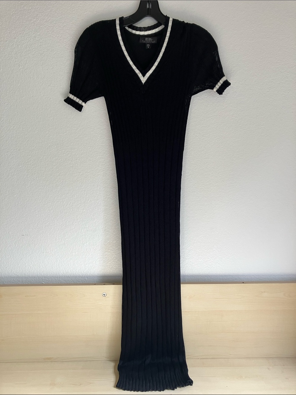 BCBGMaxAzria Black Maxi Ribbed V-Neck Dress with White Trim